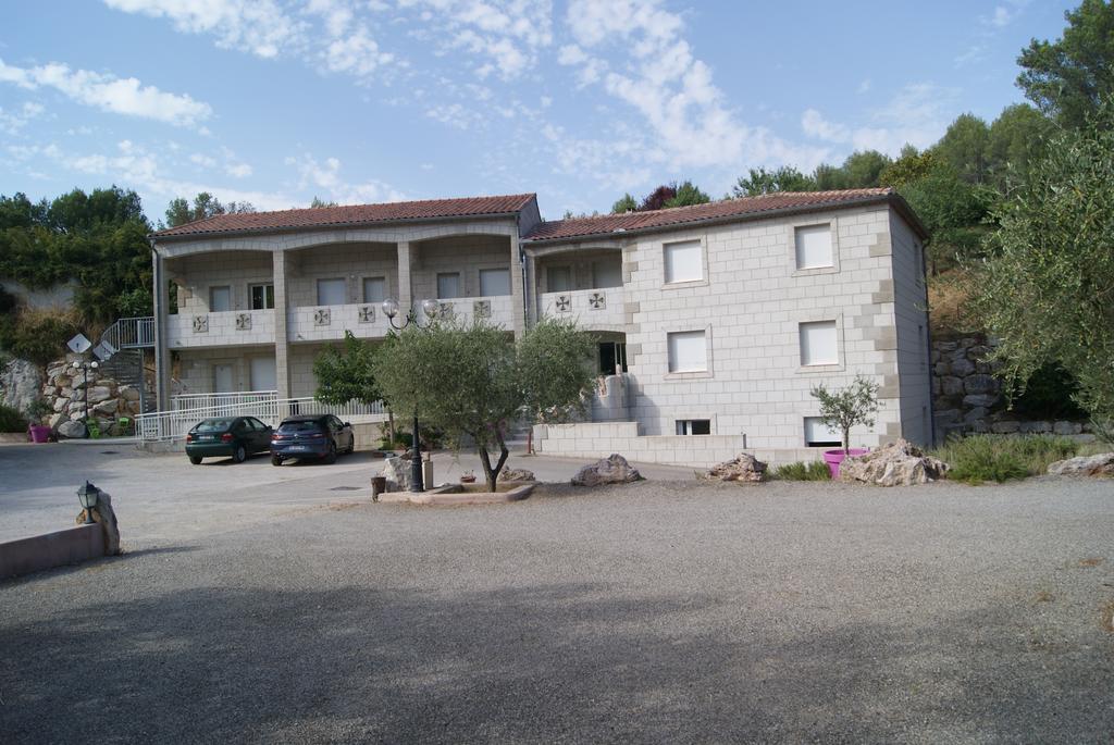 Appart'Hotel Les Rochers Auriol Exteriör bild