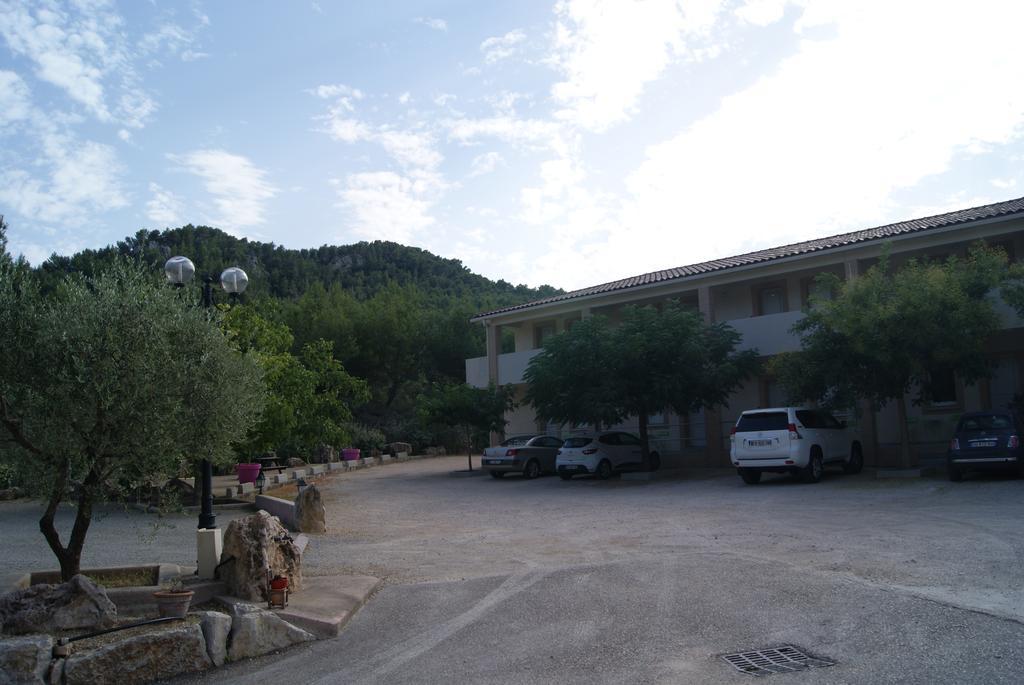 Appart'Hotel Les Rochers Auriol Exteriör bild