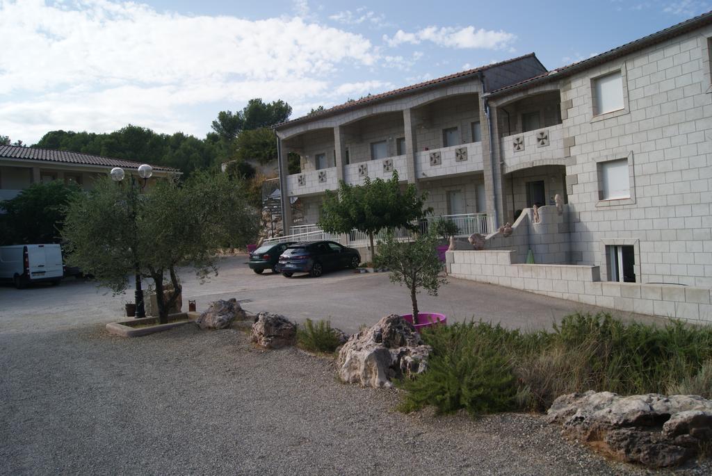 Appart'Hotel Les Rochers Auriol Exteriör bild